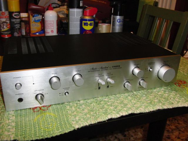 




Amplificatore Fisher CA-2030.
Un ampli di classe con media potenza, tenuto molto bene.